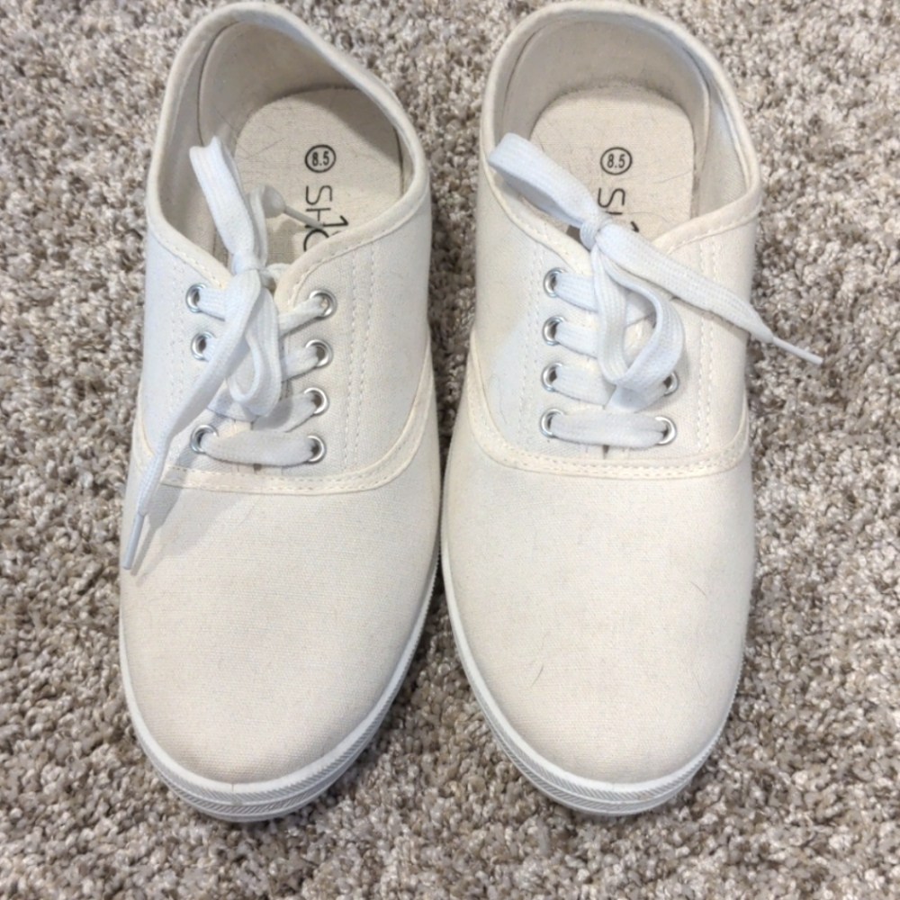 Womans Sneakers